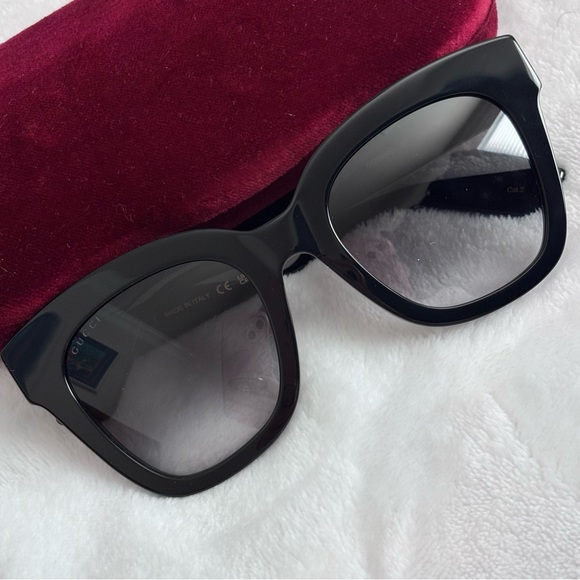 GUCCI GG0029S Black Oversize Square Fashion Sunglasses--NEW - Picture 3 of 15